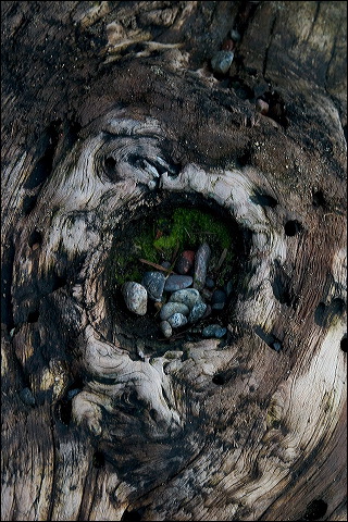 stonesinknothole1.jpg